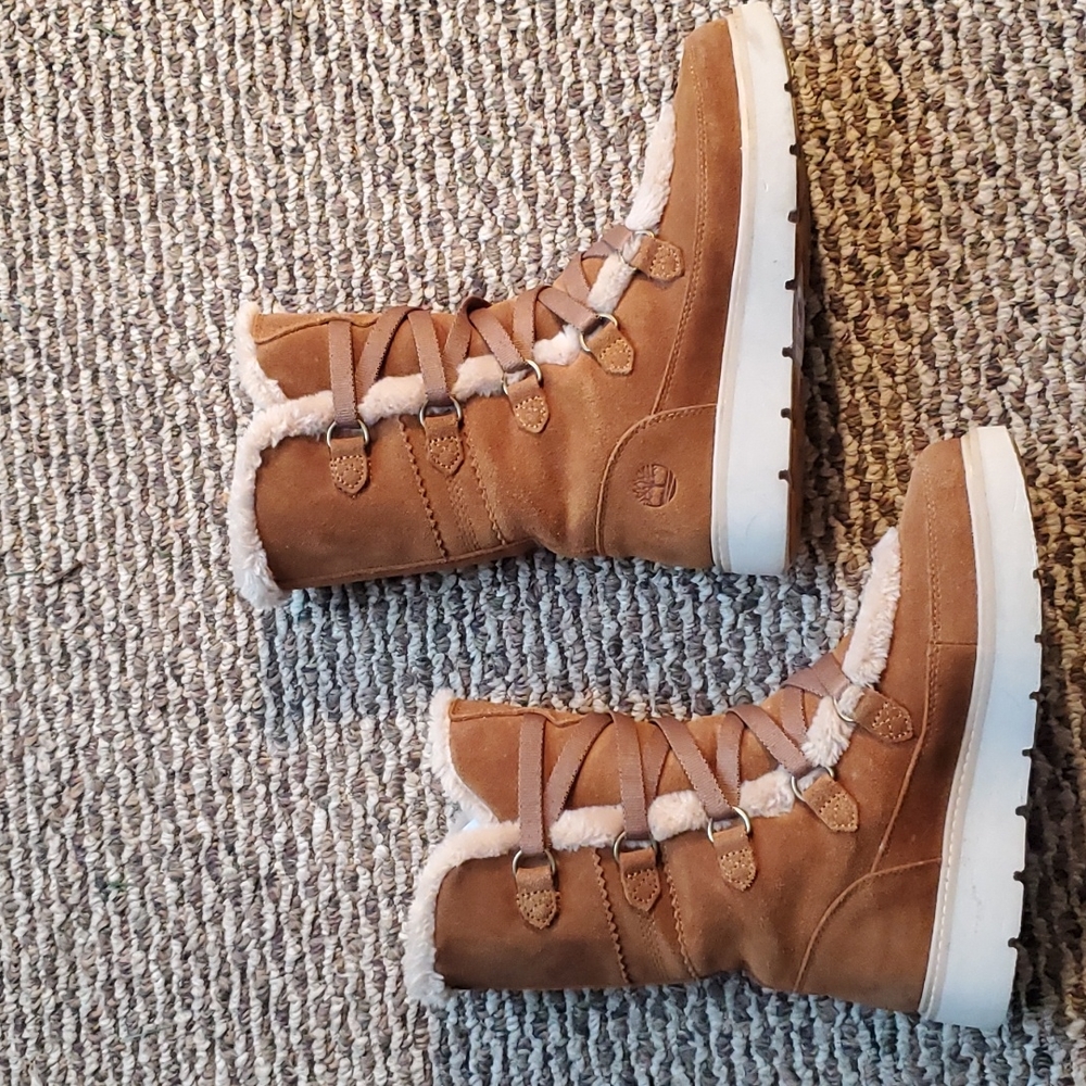 NWOT Timberland muk boots
